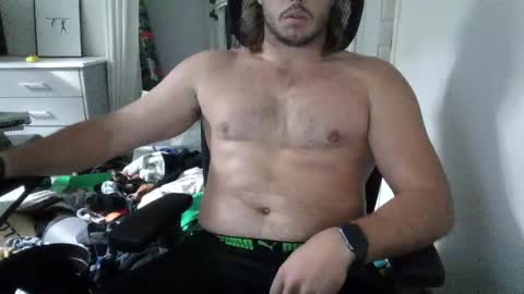 Snapshot of benzoil20007 chatting on October 22, 3:05 pm benzoil20007 online show from October 22, 3:05 pm