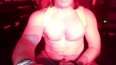 Snapshot of benzoil20007 chatting on October 31, 3:52 am benzoil20007 online show from October 31, 3:52 am