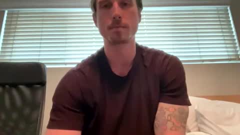 Snapshot of bestcoast35 chatting on March 5, 10:12 pm Bestcoast3579 online show from March 5, 10:12 pm