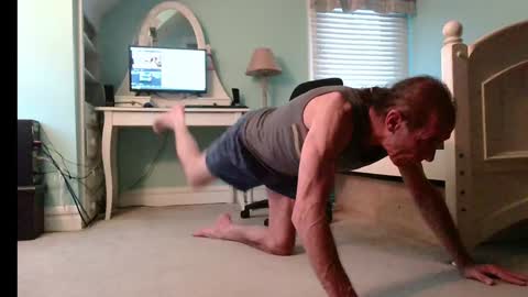 betterwithu2 online show from December 18, 9:18 pm