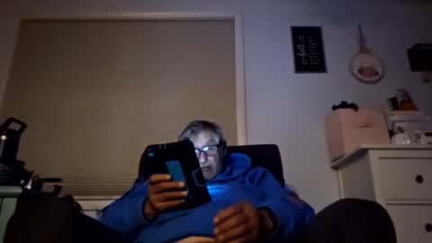 Bi-Bob690 online show from November 1, 11:03 am