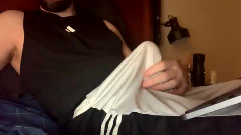 Snapshot of bigandhard6992 chatting on December 27, 12:56 pm HARDNBIG online show from December 27, 12:56 pm