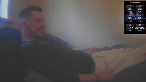 Jon - Im Straight online show from March 28, 4:51 pm