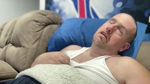 bigcocksuckingslut online show from February 12, 2:17 am