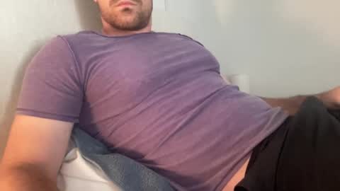 Snapshot of bigcollegecock69690 chatting on October 22, 4:32 pm bigcollegecock69690 online show from October 22, 4:32 pm