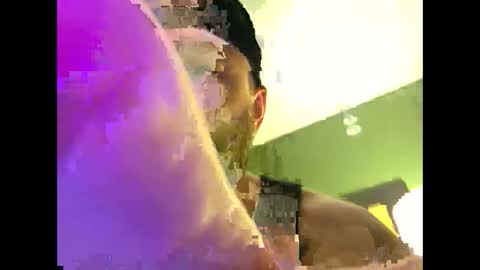 Snapshot of bigdickitalian137 chatting on October 1, 4:27 am bigdickitalian137 online show from October 1, 4:27 am