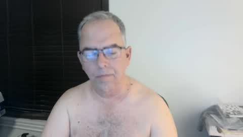 Snapshot of bigdylan17 chatting on December 9, 6:02 am Dylan 56 Taleah 53 online show from December 9, 6:02 am