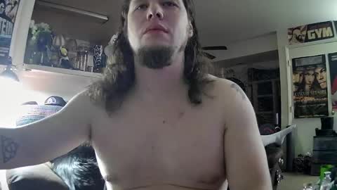 biggerisbetter21 online show from December 30, 10:32 am