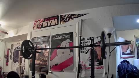 biggerisbetter21 online show from January 29, 1:37 am