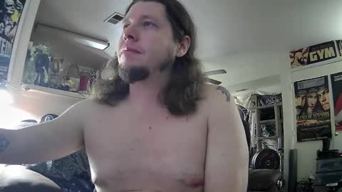 biggerisbetter21 online show from February 22, 5:20 pm