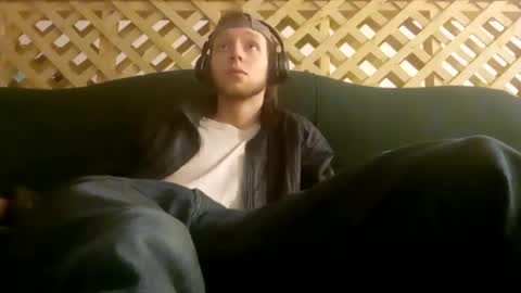 biggestboiiii online show from March 9, 5:00 am