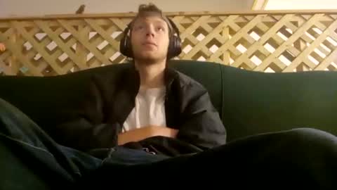 biggestboiiii online show from February 3, 12:15 am