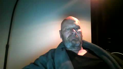Snapshot of bigmike3339 chatting on December 9, 5:51 am bigmike3339 online show from December 9, 5:51 am