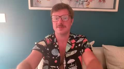 bigthickvic online show from May 24, 1:11 am