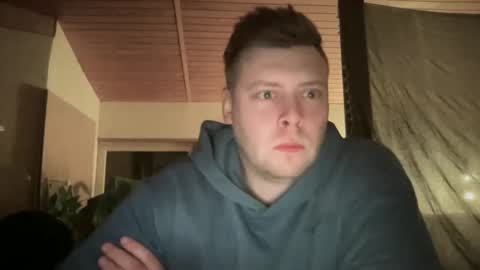 bigtwhite online show from December 5, 8:05 pm