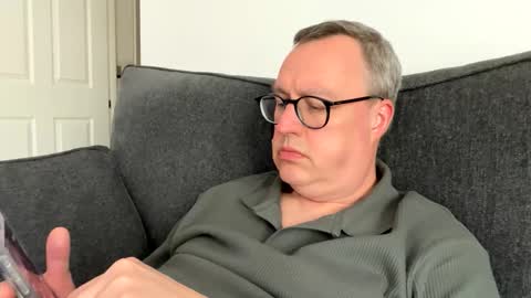 Just call me master online show from April 26, 3:20 pm