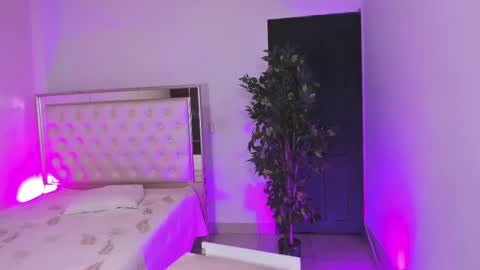 Sam online show from January 8, 7:41 pm