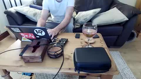 bindmedown online show from April 11, 8:56 pm