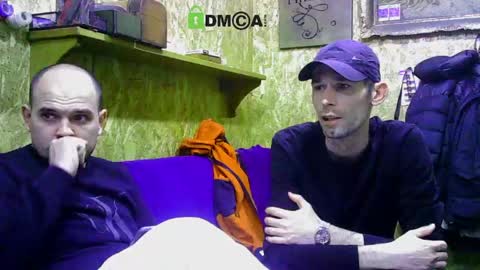 Em J online show from April 13, 8:31 pm