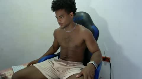 tu morenito online show from September 29, 3:08 pm