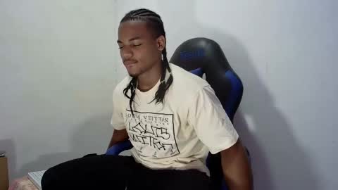 tu morenito online show from September 18, 5:26 pm