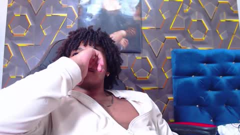 black_king_241 online show from February 20, 4:09 am