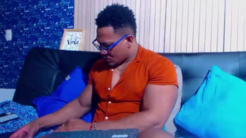 duglas online show from February 1, 10:30 pm