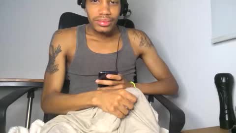 BlackBullTitus online show from May 31, 1:39 am