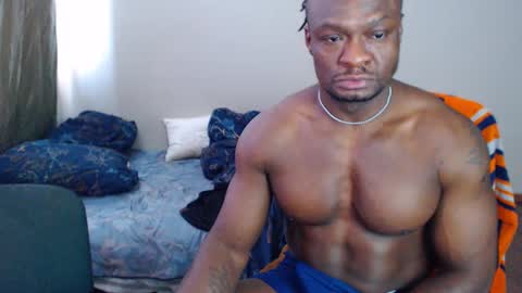 blackmusclegym online show from February 13, 10:55 am