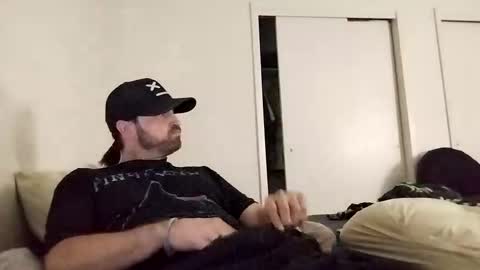 Snapshot of blahblam420 chatting on October 27, 8:49 am blahblam420 online show from October 27, 8:49 am
