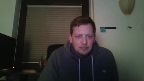 blonde32m online show from December 15, 6:48 pm