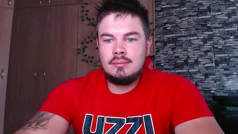 blueeyeboy0 online show from October 31, 9:23 am