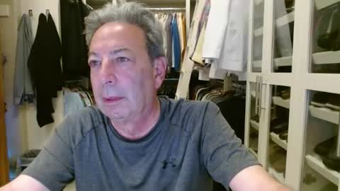 Snapshot of blueisles chatting on January 29, 10:48 am blueisles online show from January 29, 10:48 am