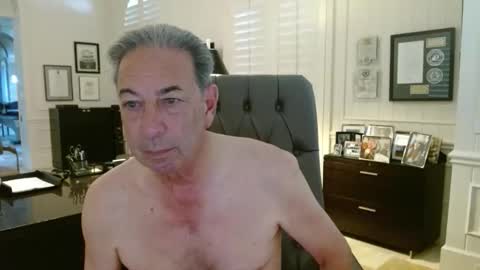 blueisles online show from April 19, 6:43 pm