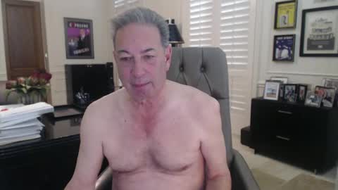 Snapshot of blueisles chatting on December 28, 3:16 pm blueisles online show from December 28, 3:16 pm