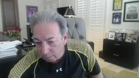 Snapshot of blueisles chatting on December 25, 2:45 pm blueisles online show from December 25, 2:45 pm