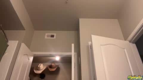 bobbydfw online show from January 11, 10:52 am