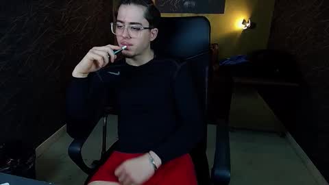 BodhiHayes online show from March 12, 6:32 am