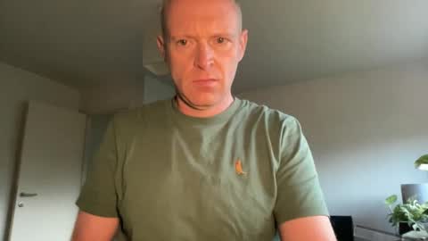 Snapshot of boegieboy76 chatting on September 30, 6:08 am ask me online show from September 30, 6:08 am