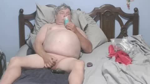 Snapshot of boner1961 chatting on October 1, 8:18 am boner1961 online show from October 1, 8:18 am