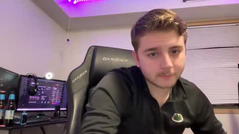 Boner Doner online show from December 8, 3:43 am