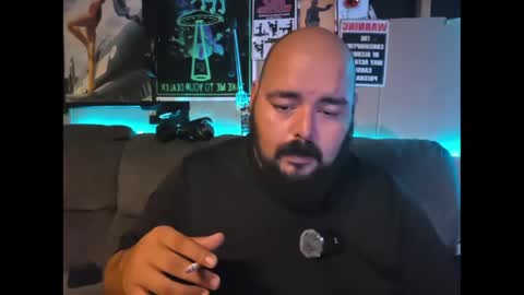 bossdeuce420 online show from April 12, 6:42 pm