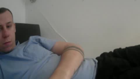 botisz01 online show from November 17, 11:35 am