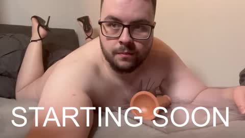 Snapshot of bottomcub98 chatting on October 27, 10:39 am BottomCub98 online show from October 27, 10:39 am