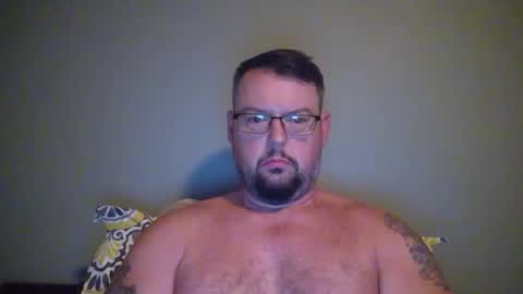 bowtieguy84 online show from September 15, 12:17 pm