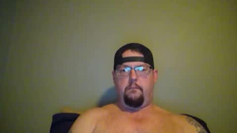 bowtieguy84 online show from March 31, 2:46 am