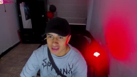 boy_nauthy online show from February 4, 3:44 am