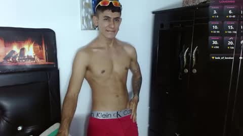 boyg_hots online show from November 6, 10:13 pm