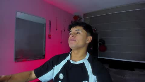 miguel  online show from January 13, 3:01 am