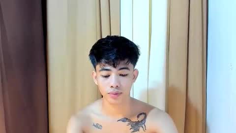 HI IM JAMES DONT FORGET GIVE ME THUMBS UP AND JOIN TO MY FANCLUB online show from April 9, 7:31 pm